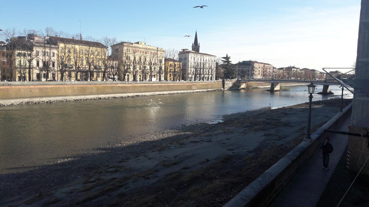 Sottoriva36 Bed & Breakfast Verona Luaran gambar
